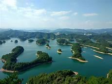 什么东西落日五湖春游